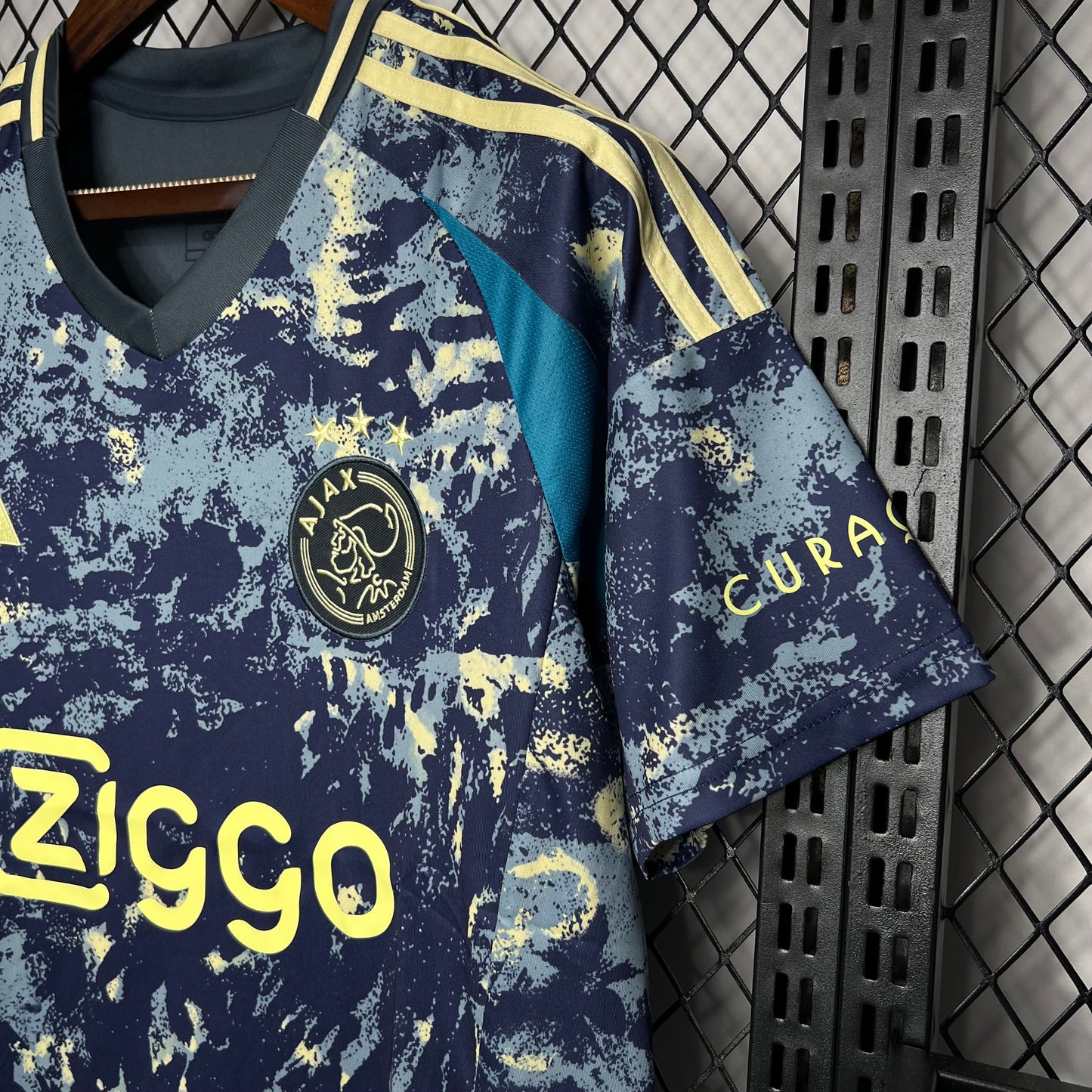 Alternativa Ajax 24-25