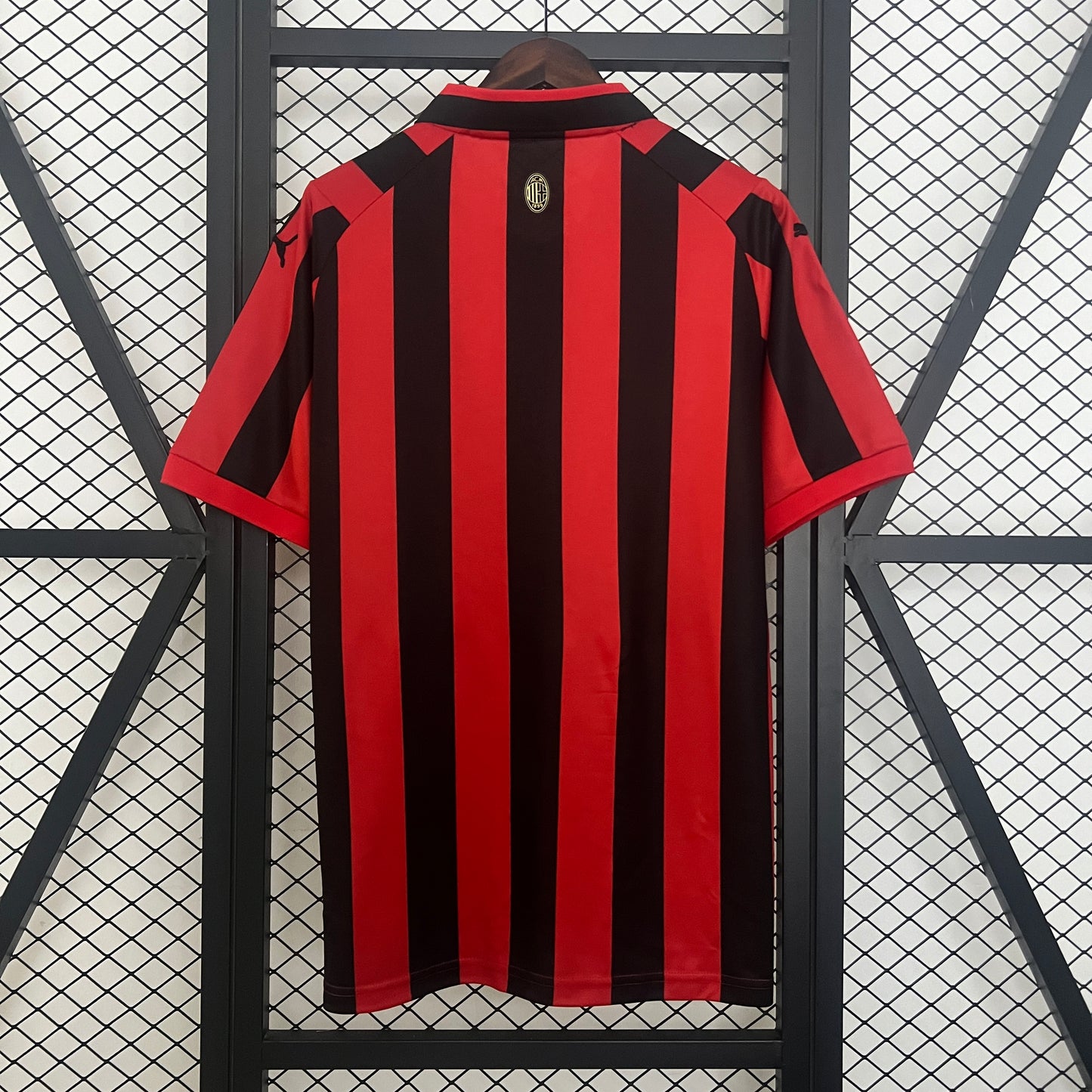 Edição Especial Milan 24-25