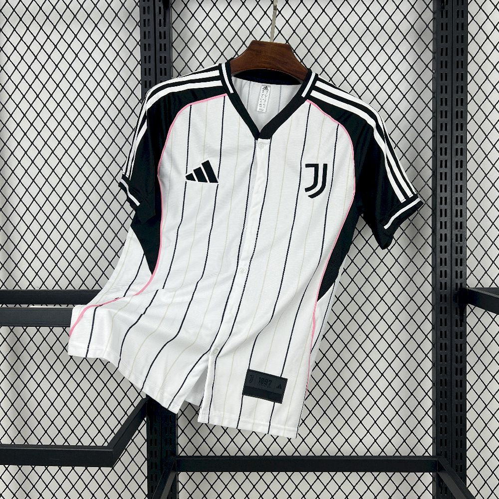 Juventus Especial US Pack 25/26