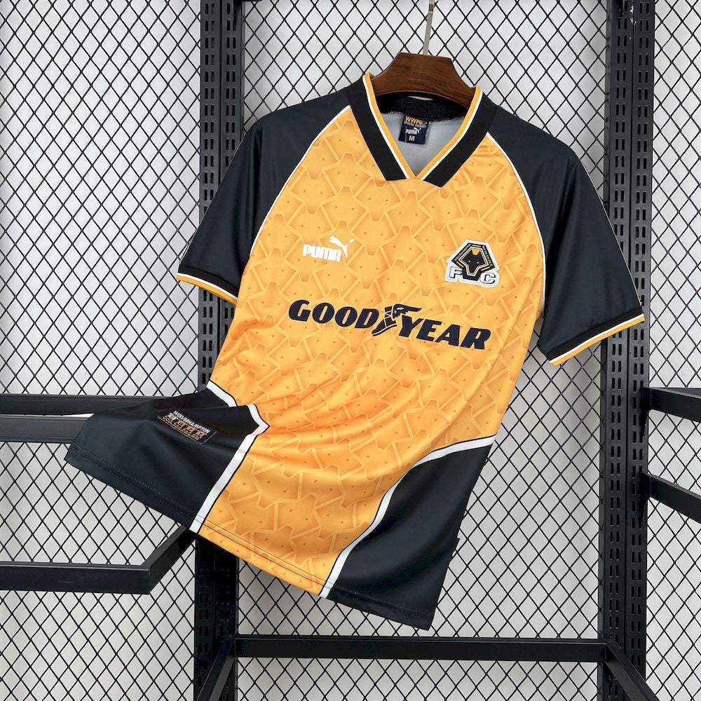 Wolves Retro 96-97