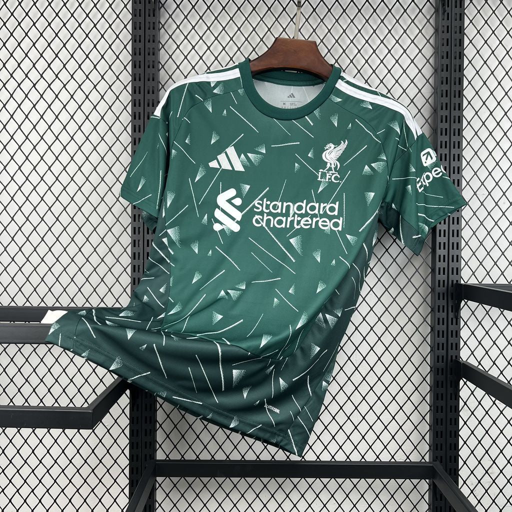 Liverpool Alternativa 26-27