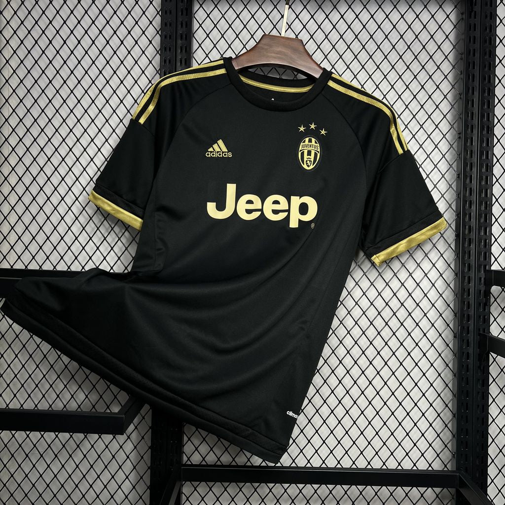 Retro Juventus 2015-2016