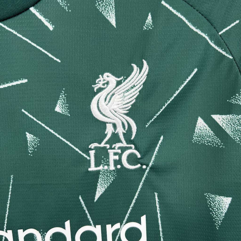Liverpool Alternativa 26-27