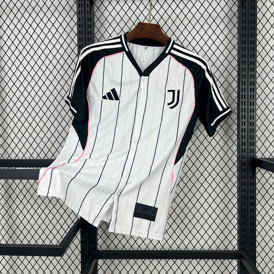 Juventus Especial US Pack 25/26