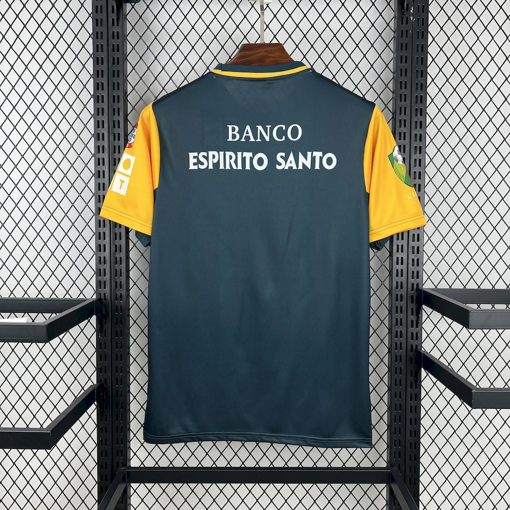 Sporting Retro 02-03