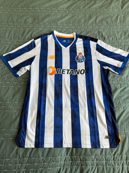 Principal Porto 24-25