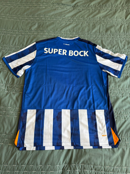 Principal Porto 24-25